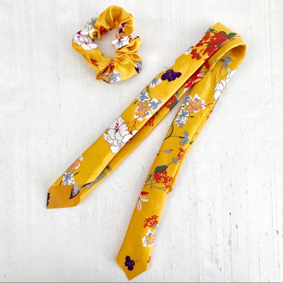 🌺🌼Hair Scarf & Scrunchie Set🌼🌺 - Picture 2 of 9